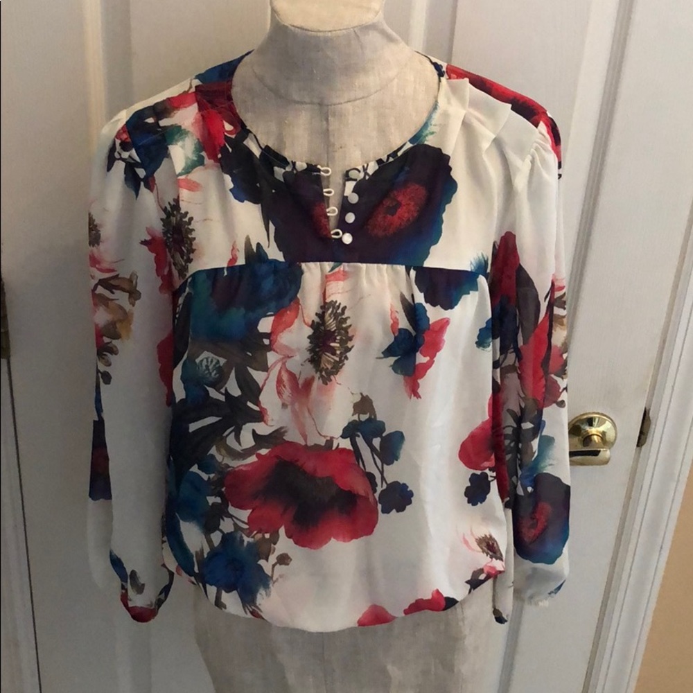 A.N.A. top blouse Petite Medium floral white blue